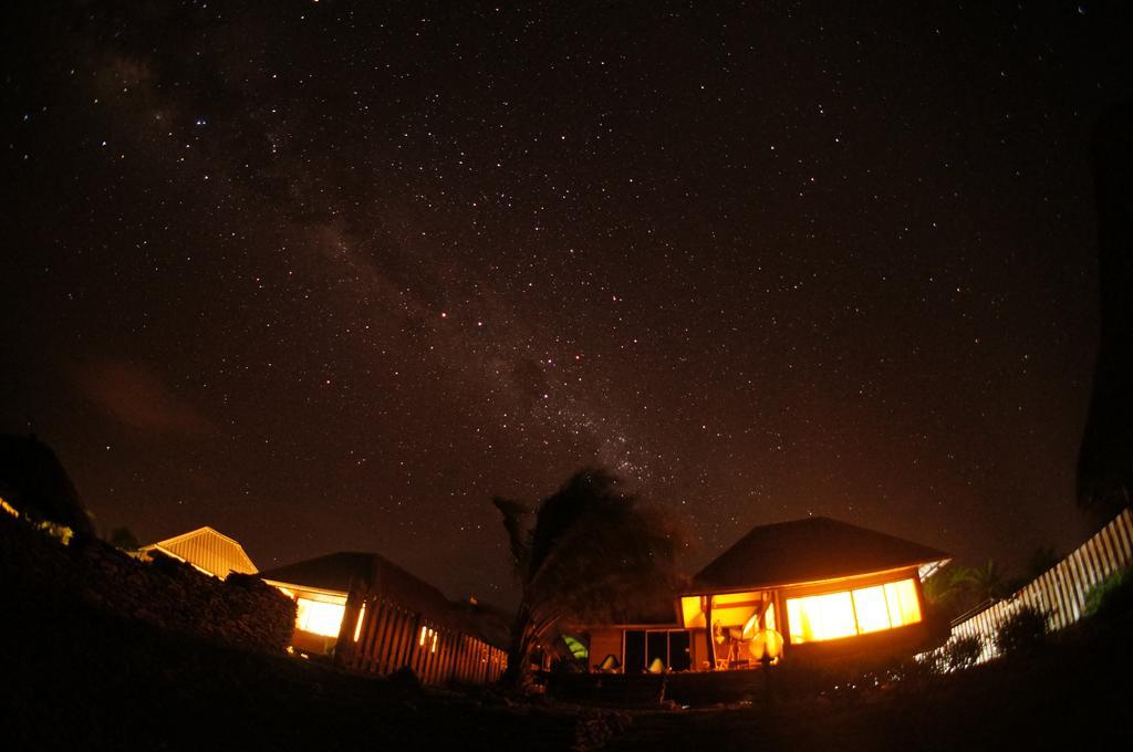 Miki Miki Lodge Avatoru Esterno foto