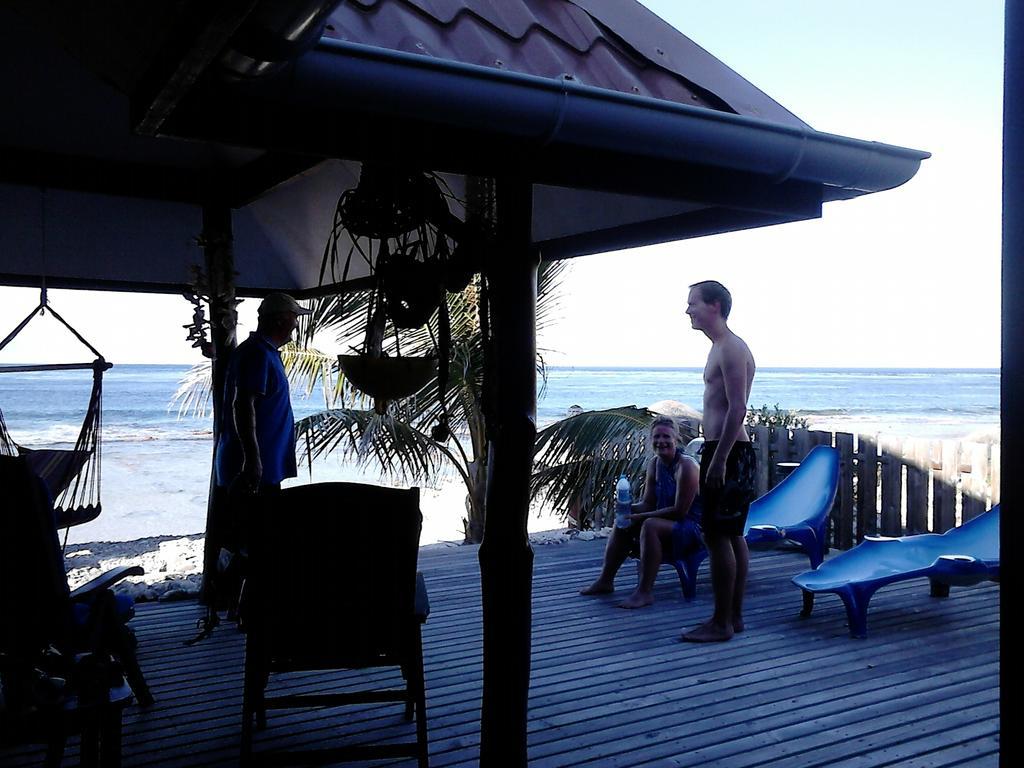 Miki Miki Lodge Avatoru Esterno foto