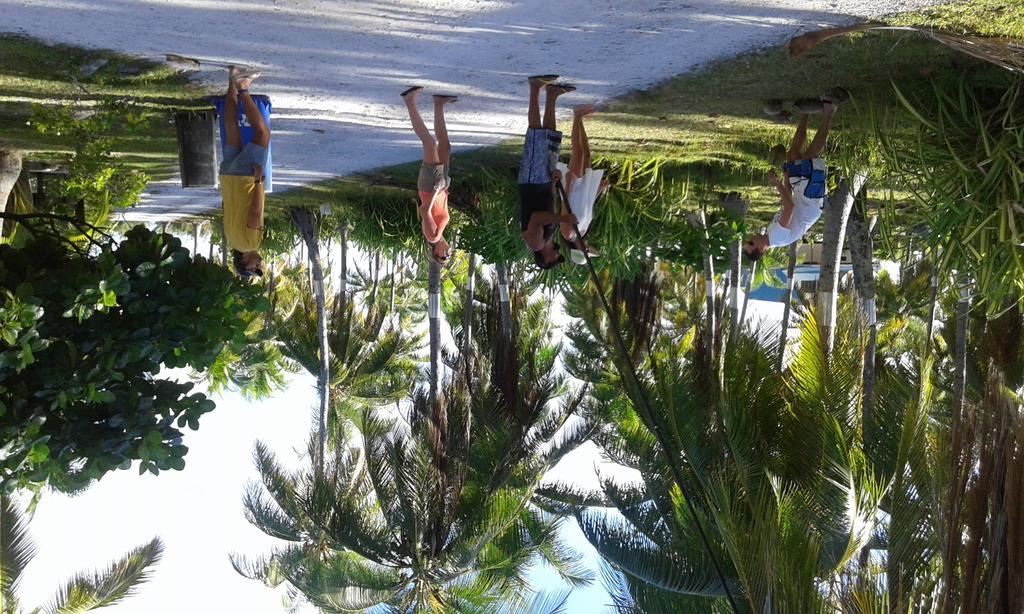 Miki Miki Lodge Avatoru Esterno foto