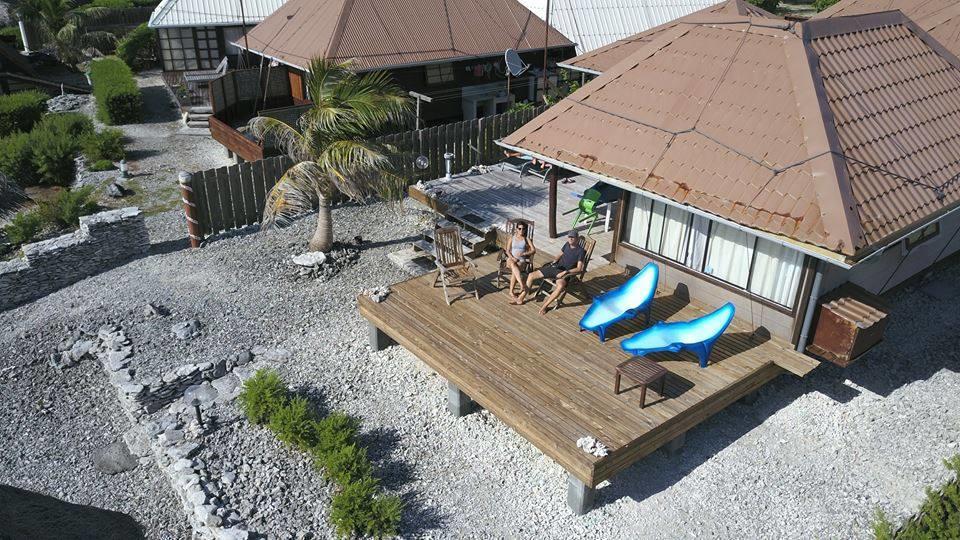Miki Miki Lodge Avatoru Esterno foto